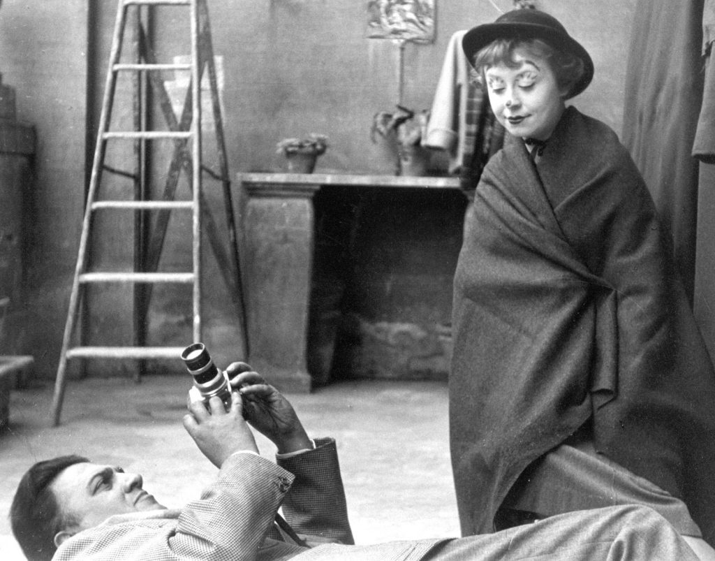 Giulieta Masina e Federico Fellini em "A Estrada da Vida"