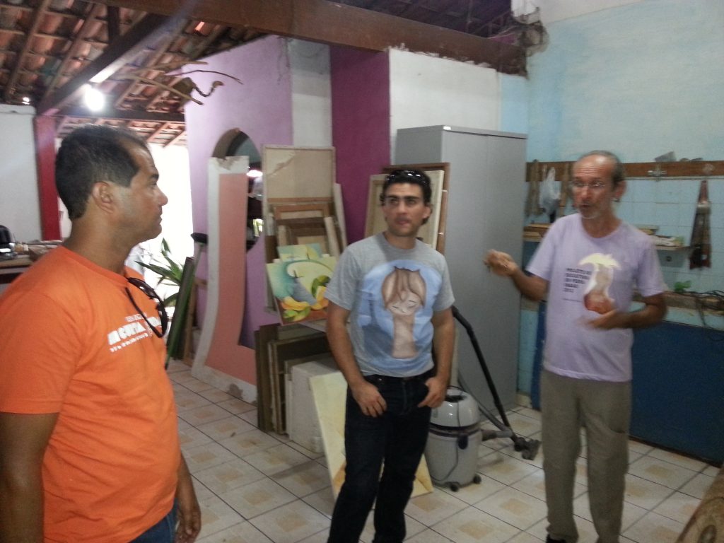 Mathieu com Buca Dantas em visita ao ateliê do artista João Antônio, em Currais Novos | Foto: Fahad Mohammed