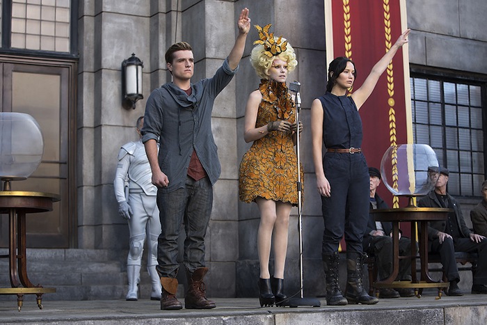 The-Hunger-Games-Catching-Fire-Effie-Alexander-McQueen