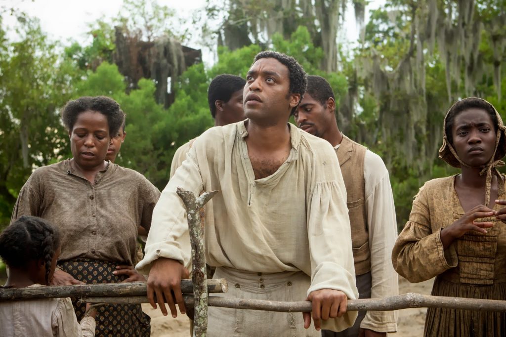 12 Years A Slave (12 anos de escravidão, em português) é um dos grandes favoritos do ano