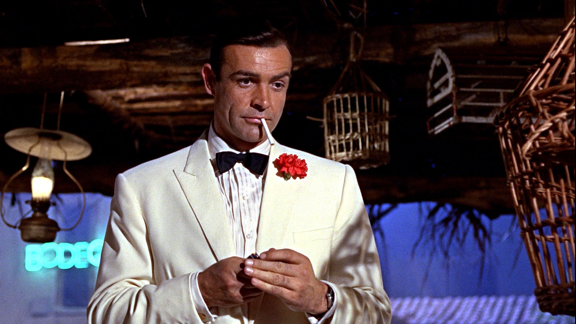 Terno de Sean Connery em 007 Contra Goldfinger é reeditado.