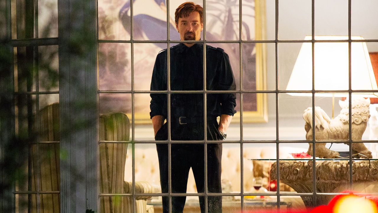 20151117-3049371-poster-p-1-joel-edgerton-on-becoming-a-creep-for-the-gift-and-moving-outside-of-the-actor-box